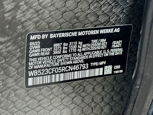 Used 2024 BMW iX xDrive50 w/ Sport Package AWD/4WD image 32