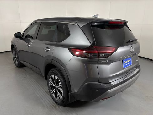 Used 2023 Nissan Rogue SV FWD image 7