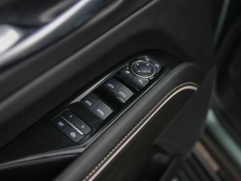 Used 2024 Cadillac Escalade Sport Platinum w/ LPO, ONYX Package AWD/4WD image 23