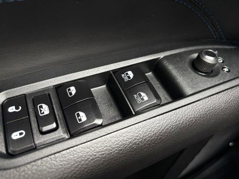 New 2026 Jeep Compass Latitude image 12