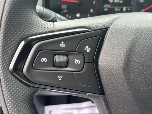 Used 2025 Chevrolet Trax LS w/ LS Convenience Package image 22