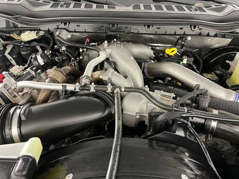 Used 2024 Ford F250 Lariat w/ Sport Appearance Package image 34