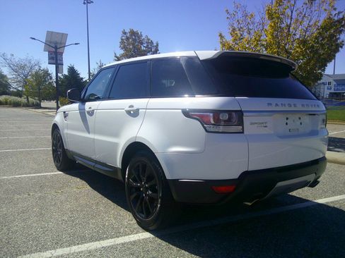 Used 2016 Land Rover Range Rover Sport HSE image 21