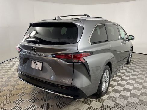 New 2026 Toyota Sienna Limited image 8