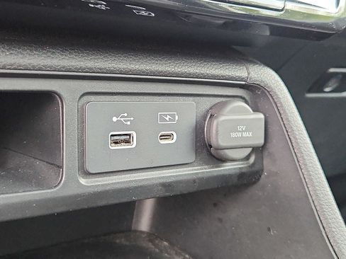 Used 2023 Honda Pilot TrailSport image 26