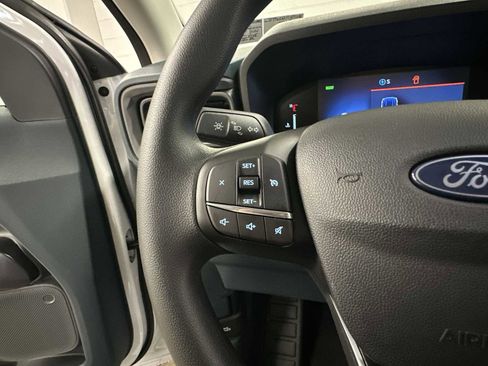 New 2025 Ford Maverick XL FWD image 8