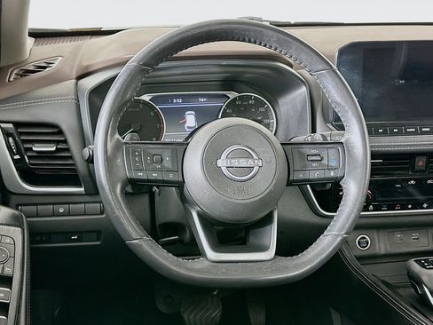 Used 2023 Nissan Rogue SL w/ SL Premium Package image 18