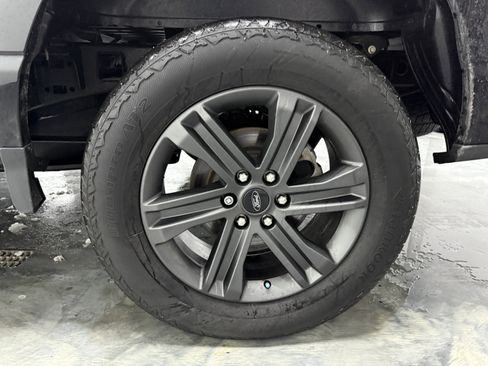 Used 2023 Ford F150 Lariat w/ Equipment Group 502A High image 27