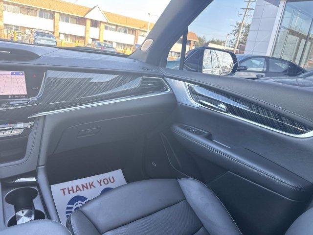 Certified 2024 Cadillac XT6 Premium Luxury AWD/4WD image 35