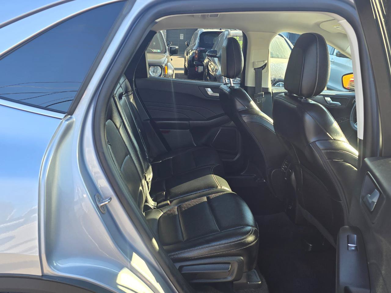 Used 2022 Ford Escape Titanium AWD/4WD image 15