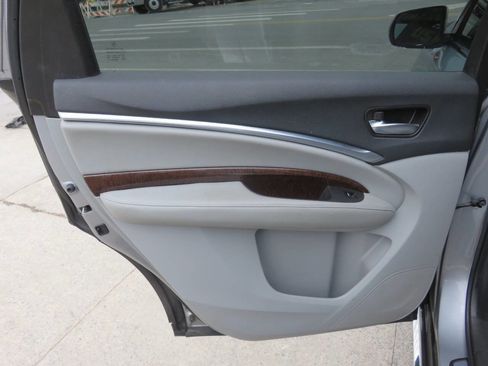 Used 2019 Acura MDX Base 4dr SUV image 32