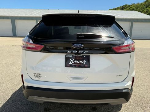 Used 2024 Ford Edge SEL w/ Convenience Package AWD/4WD image 6