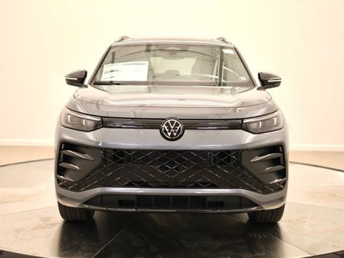 New 2026 Volkswagen Tiguan SE R-Line AWD/4WD image 8