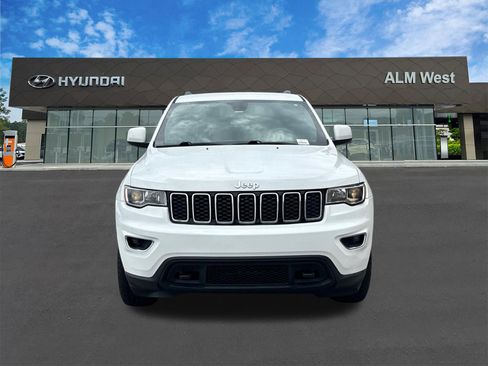 Used 2020 Jeep Grand Cherokee Laredo w/ Quick Order Package 2BN North AWD/4WD image 2