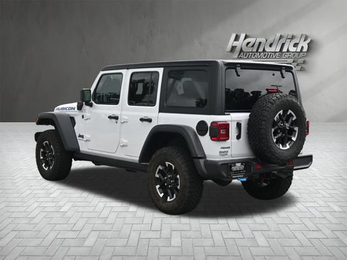 Used 2025 Jeep Wrangler Unlimited Rubicon 4xe w/ Safety Group AWD/4WD image 8