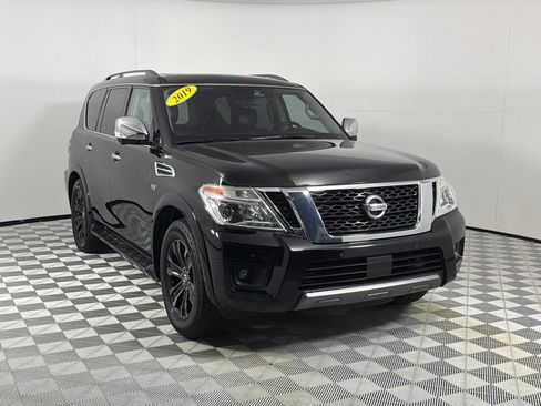 Used 2019 Nissan Armada Platinum w/ Captain's Chairs Package RWD image 3