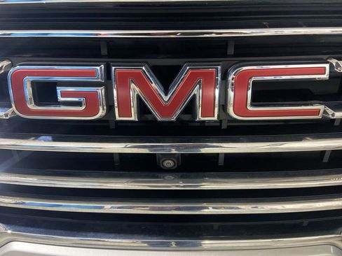 Certified 2022 GMC Terrain SLT w/ Tech Package AWD/4WD image 31