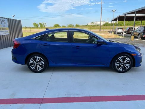 Used 2018 Honda Civic EX-L image 11
