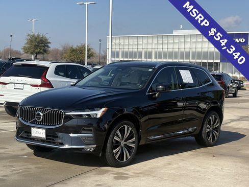 Certified 2023 Volvo XC60 B5 Plus w/ Climate Package image 3