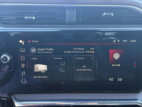 Used 2024 GMC Sierra 3500 Denali w/ Denali Reserve Package image 35