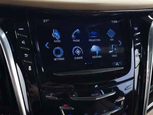 Used 2018 Cadillac Escalade ESV Platinum image 26