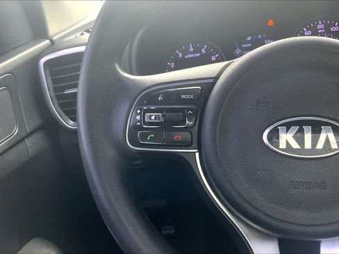 Used 2018 Kia Sportage LX FWD image 24