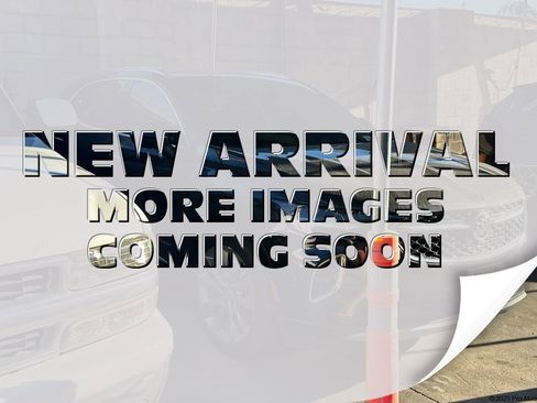 Used 2022 Buick Envision Avenir w/ Safety Package image 3