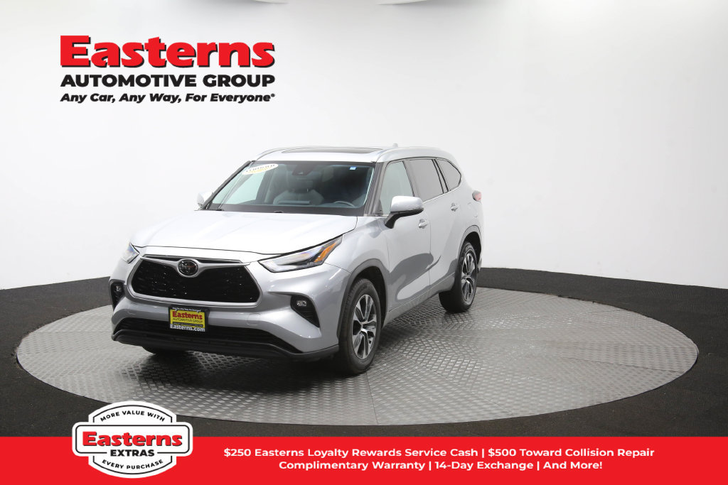 Used 2021 Toyota Highlander XLE FWD image 60