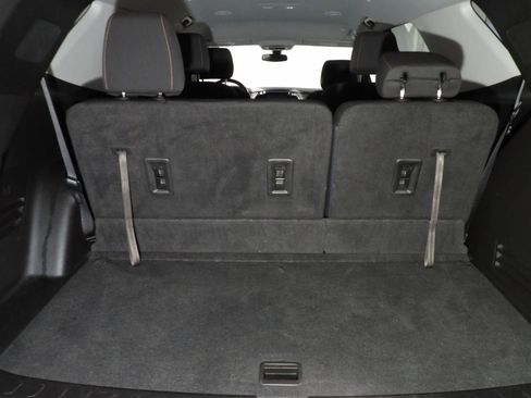 Used 2019 Chevrolet Traverse LT w/ LPO, Floor Liner Package AWD/4WD image 7