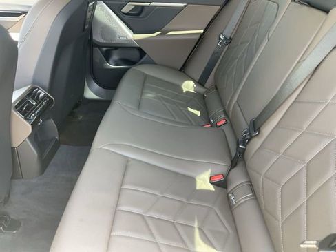 New 2025 BMW 530i image 17