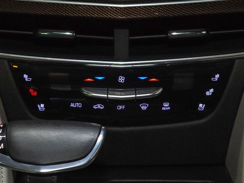 Used 2018 Cadillac CT6 Luxury image 38