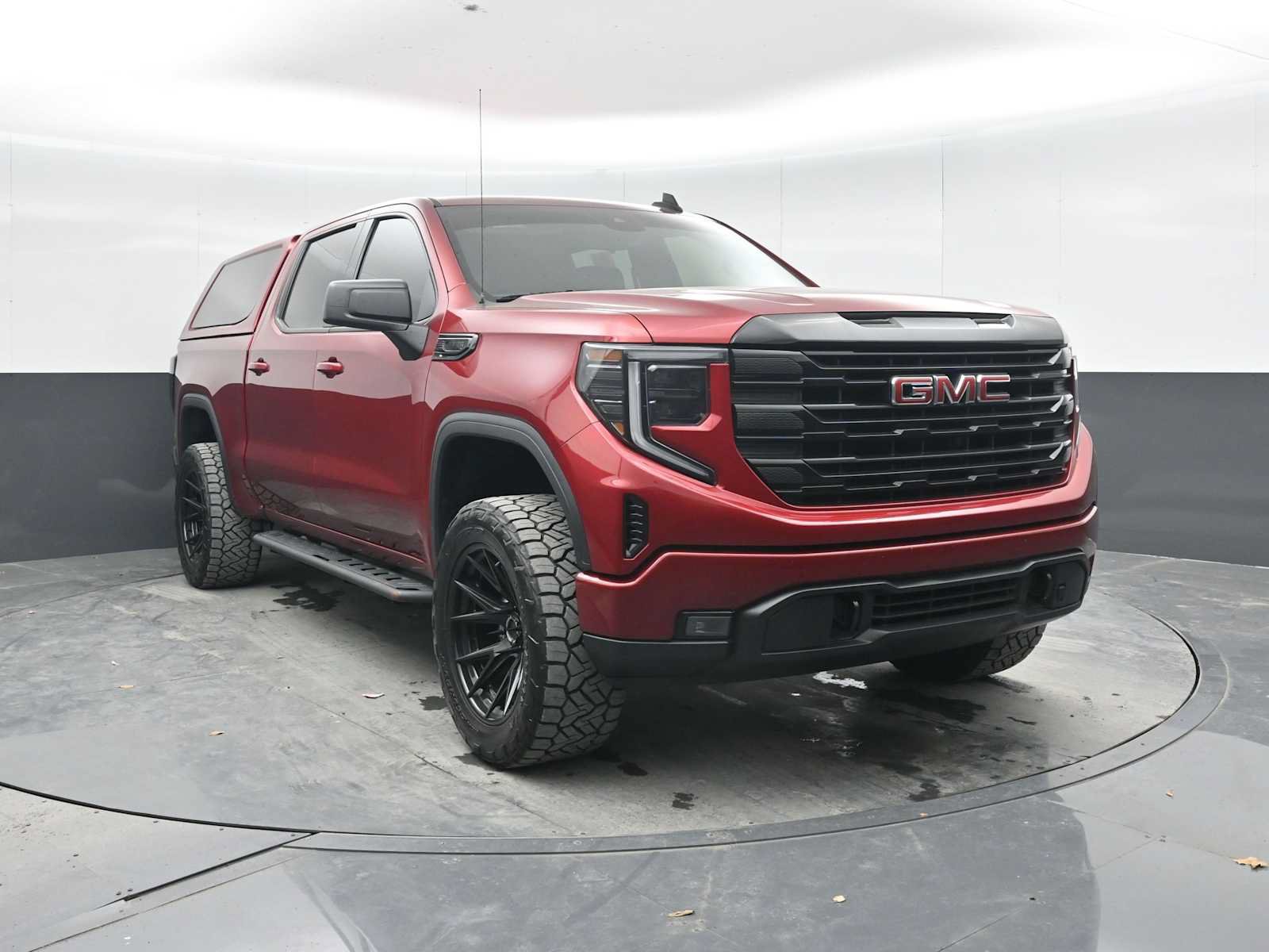 Used 2022 GMC Sierra 1500 Elevation w/ X31 Off-Road Package AWD/4WD image 6