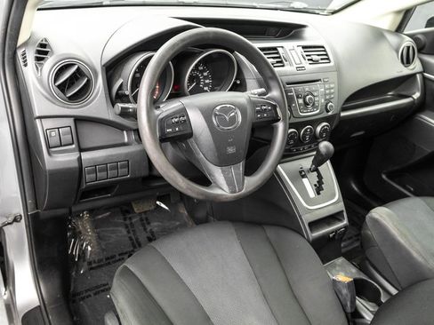 Used 2015 MAZDA MAZDA5 Sport image 4