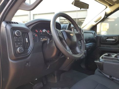 Used 2022 Chevrolet Silverado 2500 Custom w/ Custom Convenience Package image 21