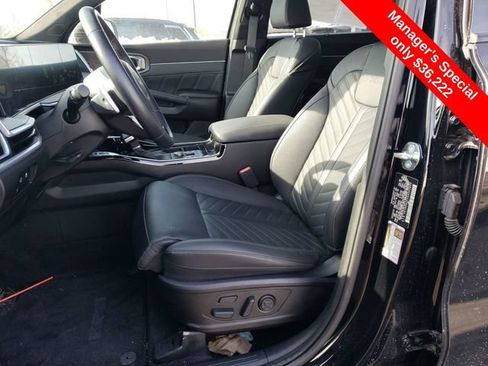 Used 2025 Kia Sorento SX Prestige AWD/4WD image 14