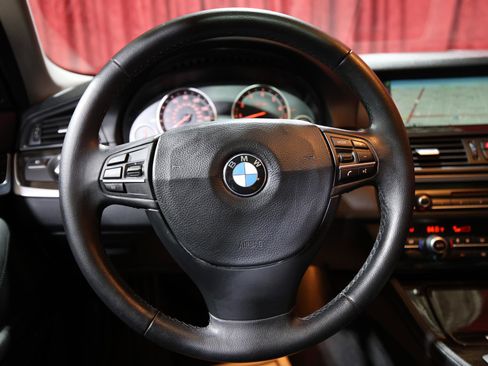 Used 2013 BMW 528i Sedan image 16