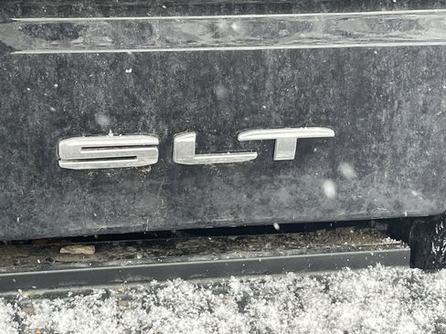 Certified 2022 GMC Sierra 1500 SLT w/ SLT Convenience Package image 20