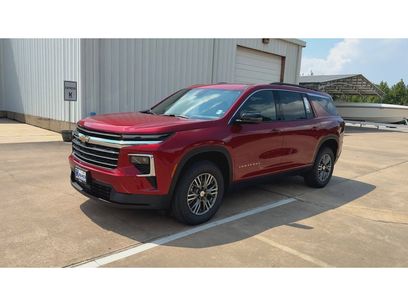 New 2026 Chevrolet Traverse LT w/ LPO, Floor Liner Package