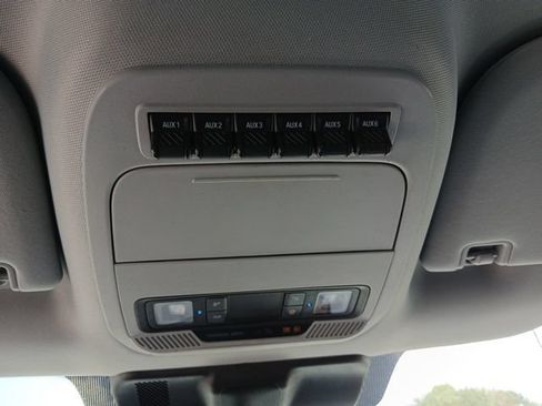 Used 2023 Ford F250 XL w/ XL Driver Assist Package AWD/4WD image 35