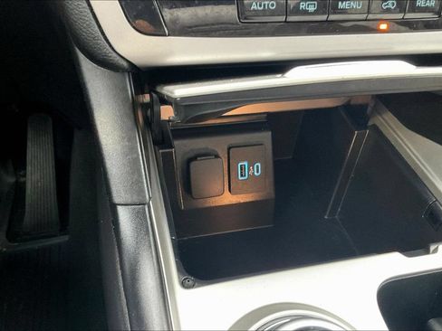 Used 2023 Ford Explorer 4WD image 16