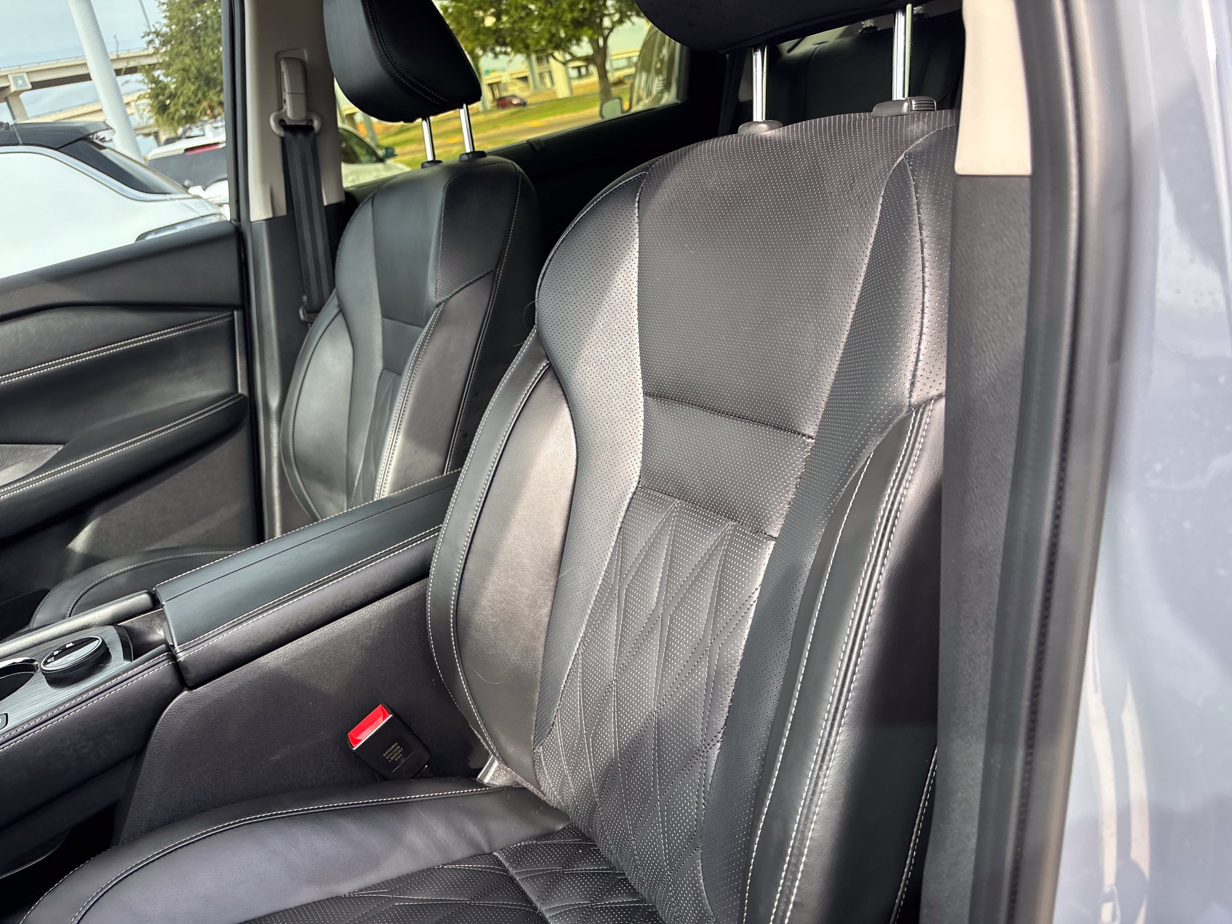Used 2026 Nissan Rogue Platinum w/ Platinum Premium Package AWD/4WD image 40