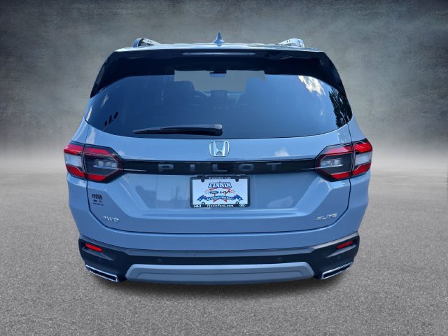 Used 2025 Honda Pilot Elite image 6
