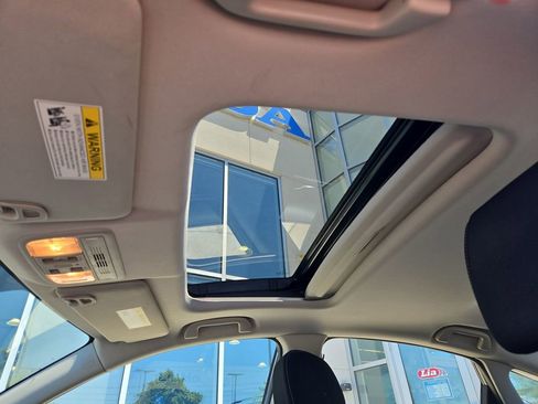 Certified 2018 Honda Civic EX image 22