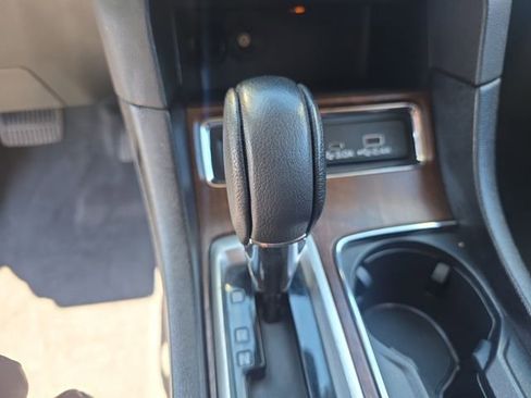 Used 2024 Subaru Ascent Touring image 15