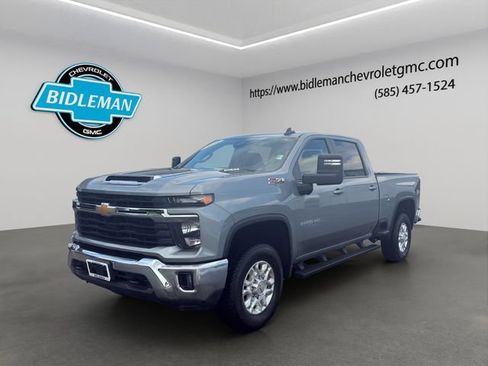 Used 2024 Chevrolet Silverado 2500 LT w/ All Star Edition AWD/4WD image 3