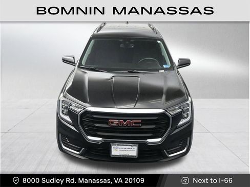 Used 2023 GMC Terrain SLE w/ Driver Convenience Package image 27