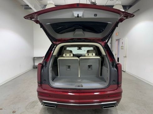 Certified 2023 Cadillac XT6 Premium Luxury AWD/4WD image 7
