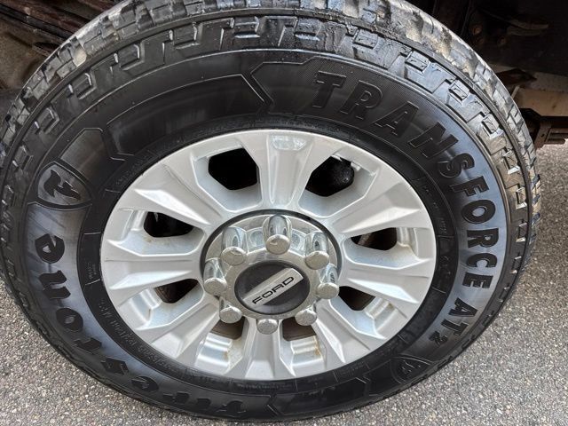 Used 2020 Ford F350 XL w/ STX Appearance Package AWD/4WD image 13