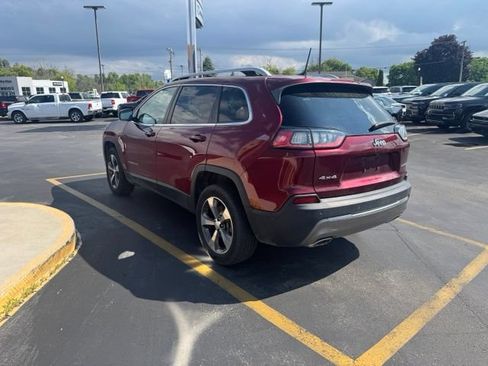 Used 2019 Jeep Cherokee Limited w/ Technology Group AWD/4WD image 5