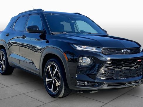 Used 2022 Chevrolet TrailBlazer RS FWD image 3